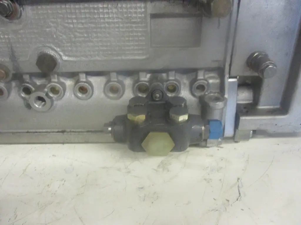 BOSCH ТОПЛИВНЫЙ НАСОС 0402610809 1 Б/У - Фото 4