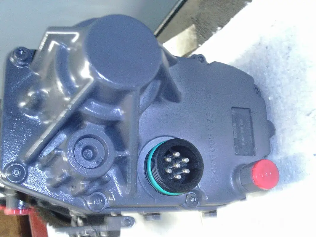 BOMBA DE COMBUSTIBLE BOSCH 0 402 698 819 REPARADA - Imagen 4
