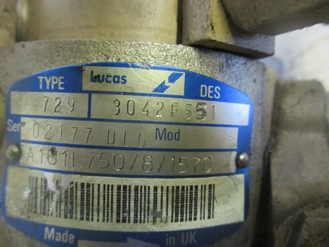 POMPE À CARBURANT LUCAS 729 3042 F 551 UTILISÉE - Image 2