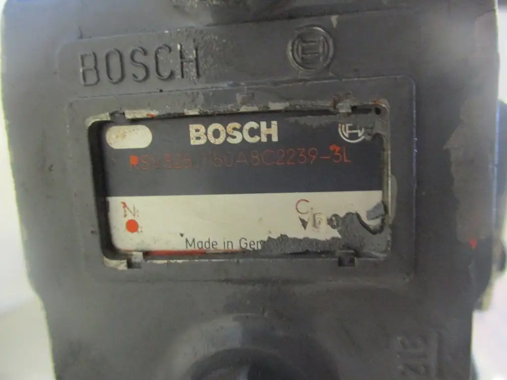 BOSCH FUEL PUMP RSV 32501150A8C2239 3L USED - Picture 2