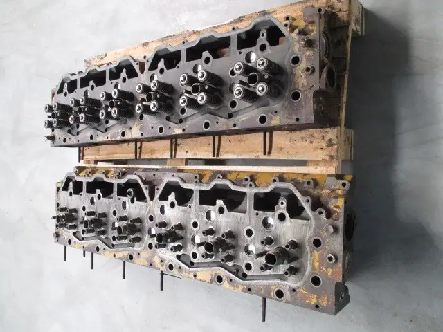CATERPILLAR CYLINDER HEAD CK10135 USED - Picture 3