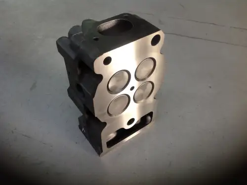DEUTZ ZYLINDERKOPF CK10168 ÜBERHOLT