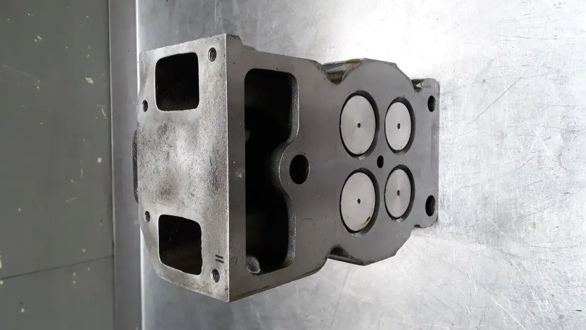 CABEZAL RENOVADO DE DEUTZ 1015 CK10362 - Imagen 2
