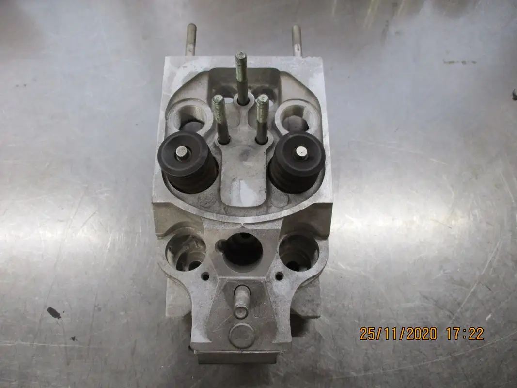 CABEZAL DE CILINDRO DEUTZ BF 913C CK10266 RECONSTRUIDO - Imagen 3