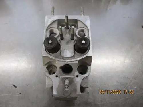 CABEZAL DE CILINDRO DEUTZ BF 913C CK10266 RECONSTRUIDO - Imagen miniatura 3