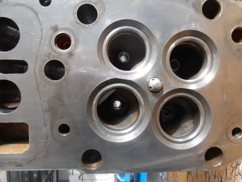 ZYLINDERKOP MITSUBISHI SG6A CK10039 GEBRAUCHT – Vorschaubild 3