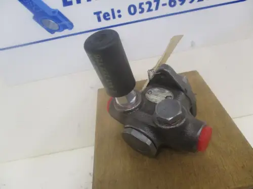 POMPE D'ALIMENTATION DIESEL DENSO 092100-0970 RÉNOVÉE - Miniature 2
