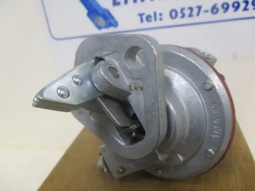 POMP À CARBURANT DIESEL PERKINS 1858 NEUVE - Miniature 2