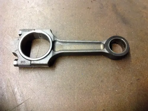 DEUTZ BIELA 04200465 USADA