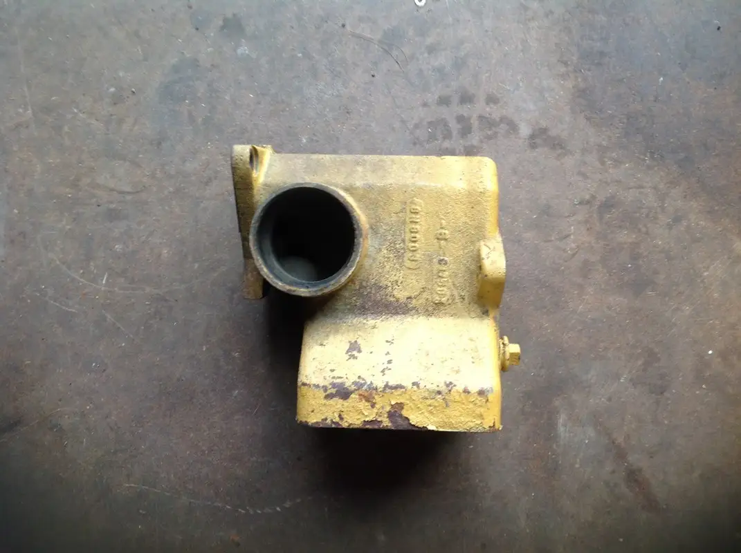 CATERPILLAR CODO 8N8003 USADO - Imagen 2