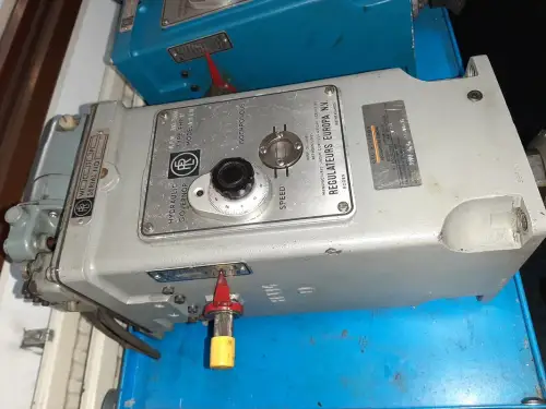 HYDRAULIKREGULATOR TYP 12 MODELL ADEH GEBRAUCHT – Vorschaubild 1
