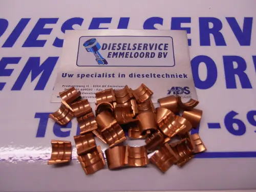 КЛАПАННАЯ КРЫШКА DETROIT DIESEL 5111337 НОВАЯ