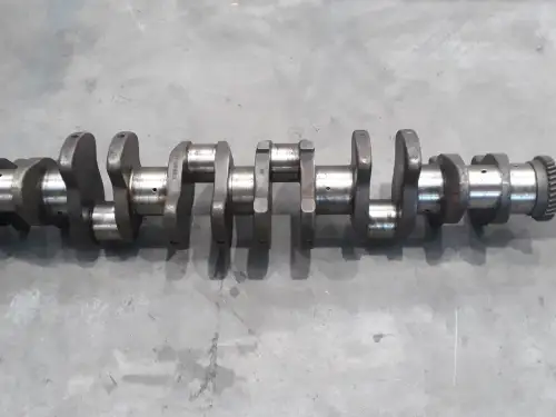 VILEBREQUIN UTILISÉ KOMATSU 6D155 6127-31-1114
