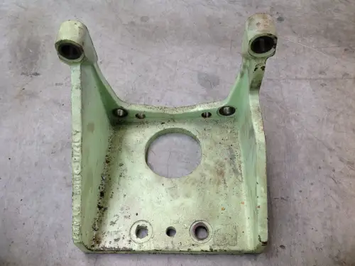 MITSUBISHI SOPORTE, MONTAJE 3771410100 USADO