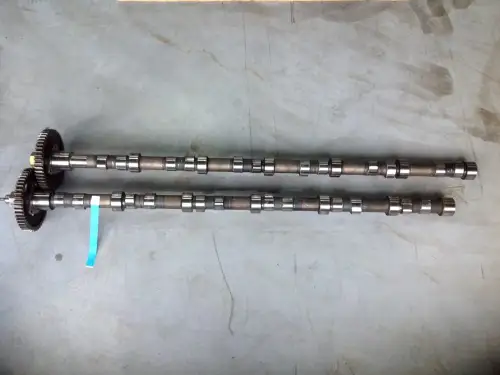 MITSUBISHI CAMSHAFT ASM; L.H. S12A2 32605-30200 БУ - Миниатюра 1