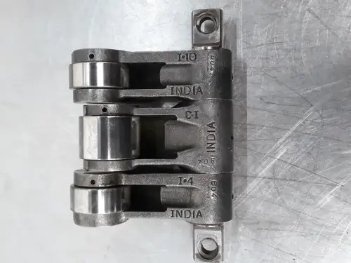 CUMMINS CAM FOLLOWER CUMMINS KTA50 205069 UTILISÉ - Miniature 2