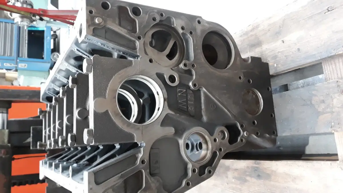 CUMMINS CRANKCASE CUMMINS 6BT MB094 USED - Picture 3