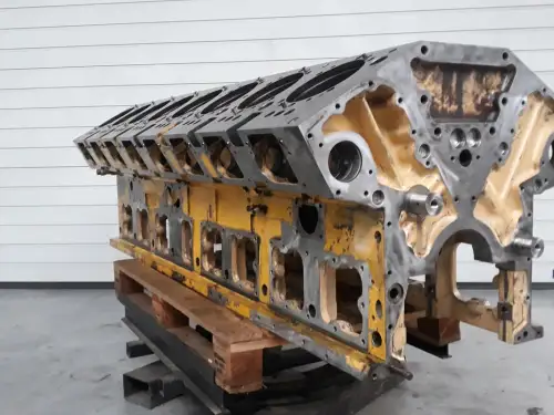 CUMMINS БЛОК ЦИЛИНДРОВ CUMMINS K2000/KTA50 MB095 Б/У - Миниатюра 1