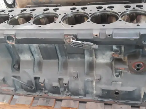 БУ БЛОК СИЗИ SISU MB052