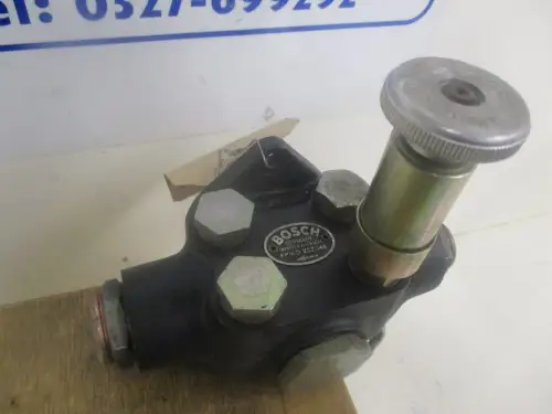 BOSCH POMPE À CARBURANT 0440002003 NEUVE - Miniature 1