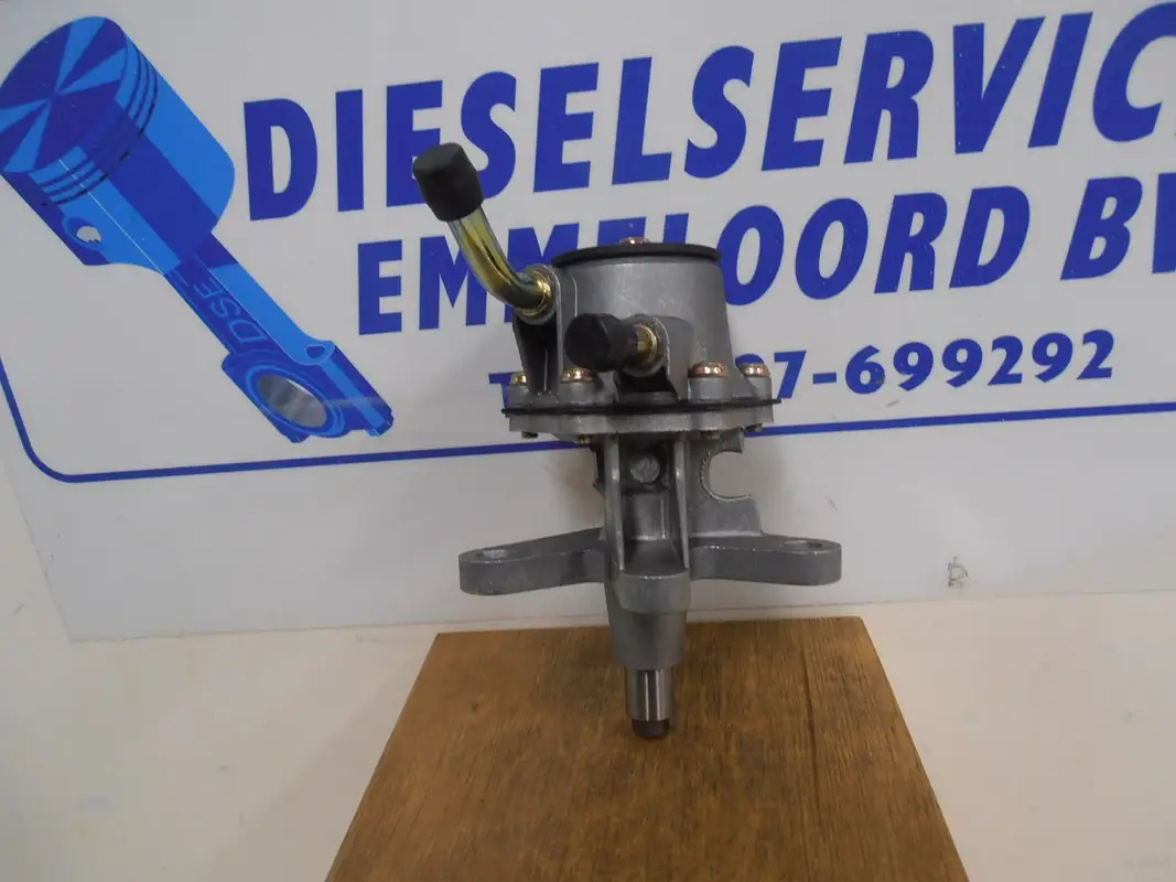 DEUTZ BRANDSTOFVOEDINGSPOMP 04272819 NIEUW - Afbeelding 2