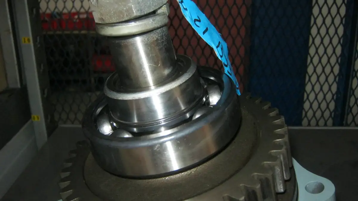 MITSUBISHI POMPE D'EAU ASM S12H S12R S16R 3774560010RE UTILISÉE - Image 3