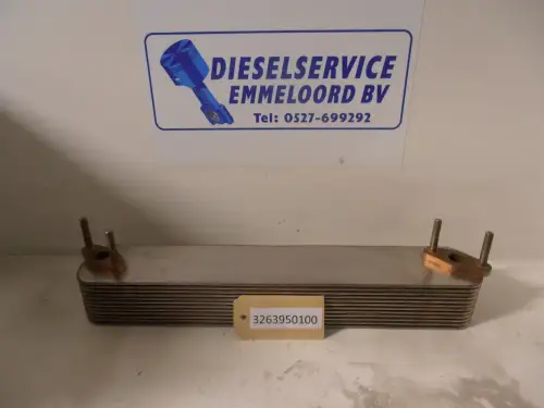 MITSUBISHI ÖLKÜHLER 3263950100 NEU – Vorschaubild 1
