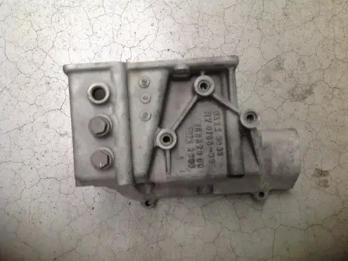 DEUTZ CARCASA DEL TERMOSTATO DEUTZ BF8M1015 04225635 USADA