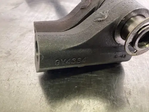 CATERPILLAR BRACKET (COPY) 9Y4384 USED - Thumb image 3