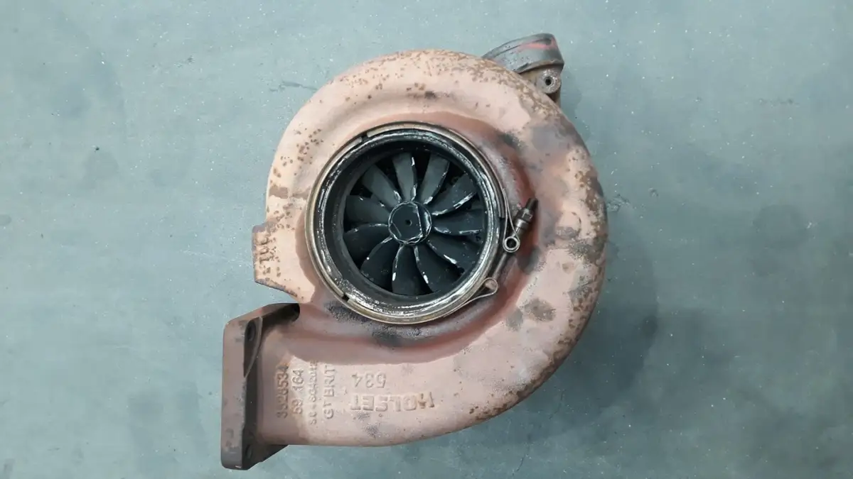 TURBOCOMPRESOR CUMMINS, HC5A 3801845 NUEVO - Imagen 3