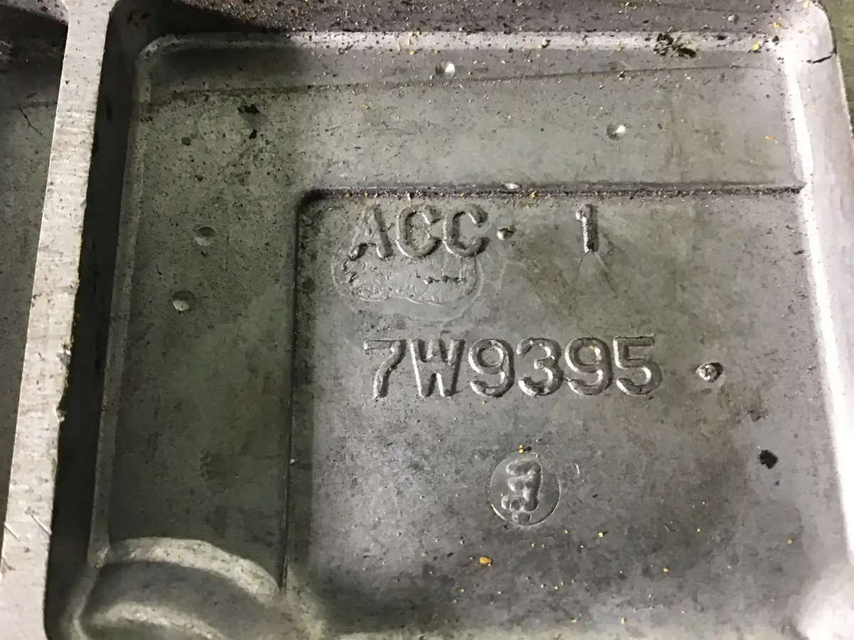 CATERPILLAR COVER 7W9395 USED - Picture 2