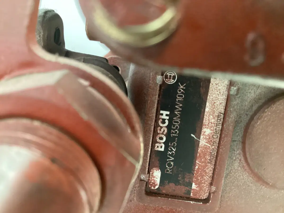 BOMBA DE COMBUSTIBLE BOSCH 0403446249 USADA - Imagen 2