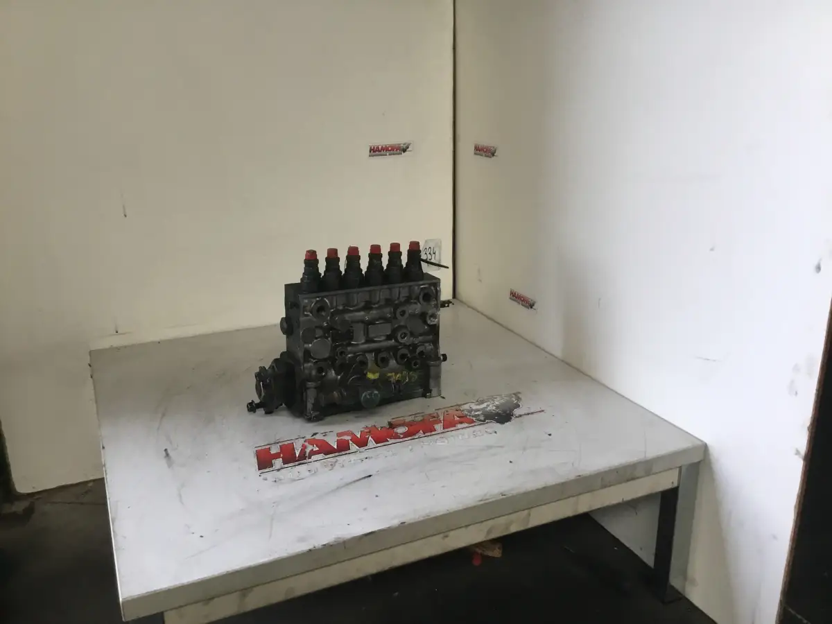 BOMBA DE COMBUSTIBLE BOSCH 0402896015 USADA - Imagen 2