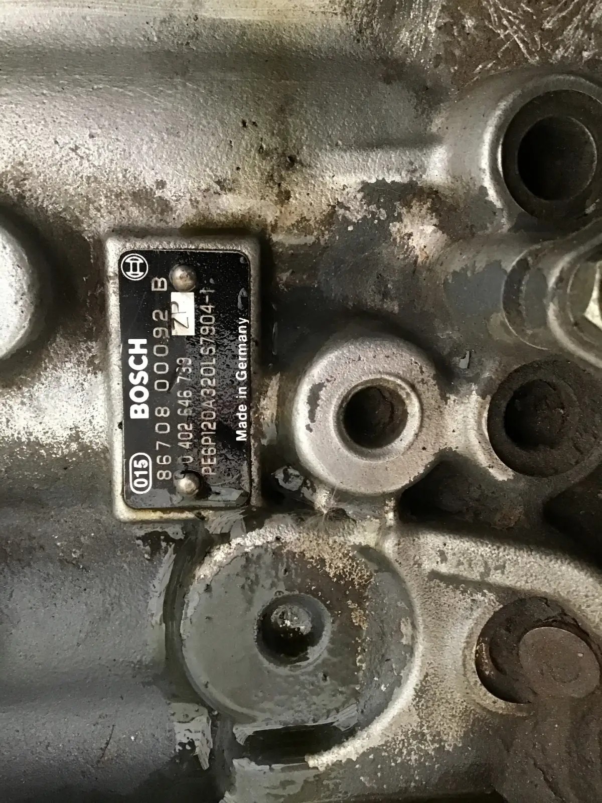 BOSCH FUEL PUMP 0402646739 USED - Picture 3