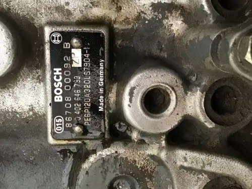 BOSCH FUEL PUMP 0402646739 USED - Thumb image 3