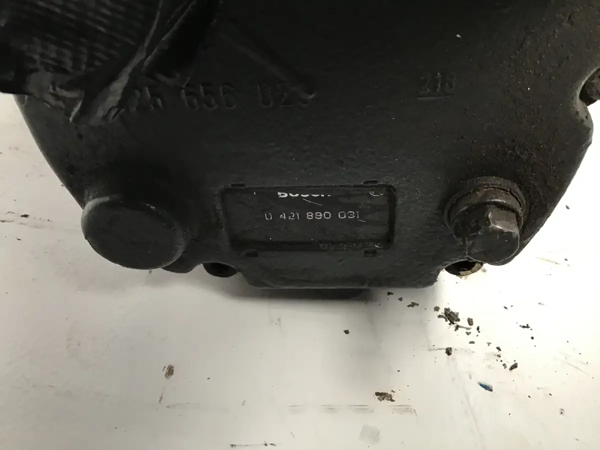 BOMBA DE COMBUSTIBLE BOSCH 0402690810 USADA - Imagen 4