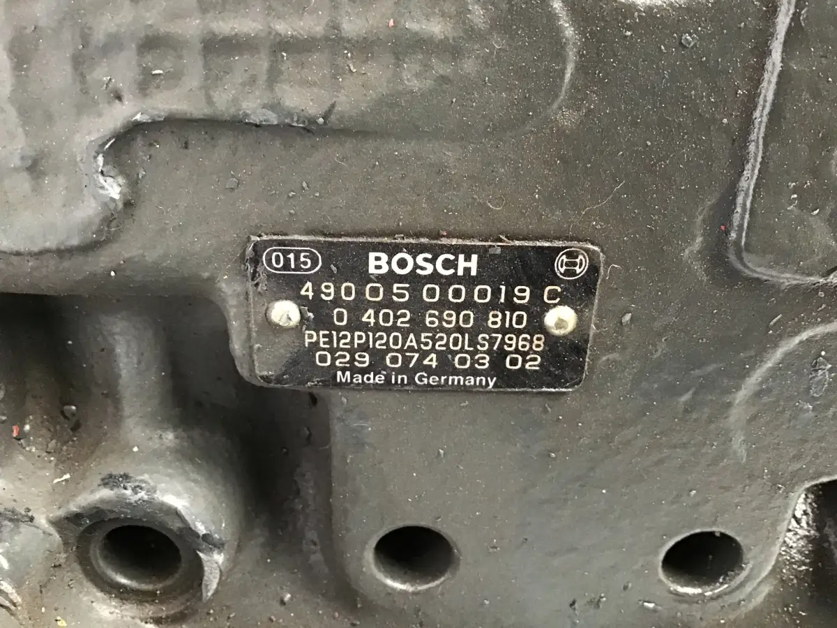 BOSCH FUEL PUMP 0402690810 USED - Picture 5