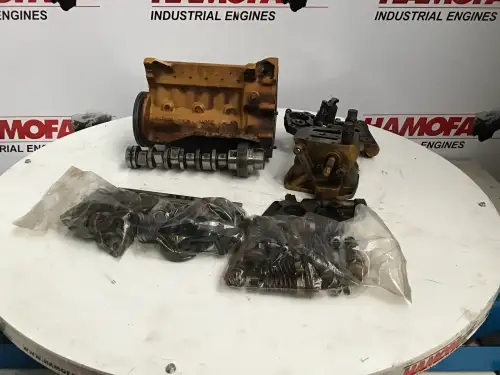 CATERPILLAR FUEL PUMP HOUSING 8N2896 USED - Thumb image 3