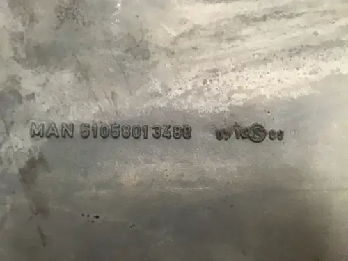 MAN OIL SUMP PAN 51058015876 USED - Thumb image 2