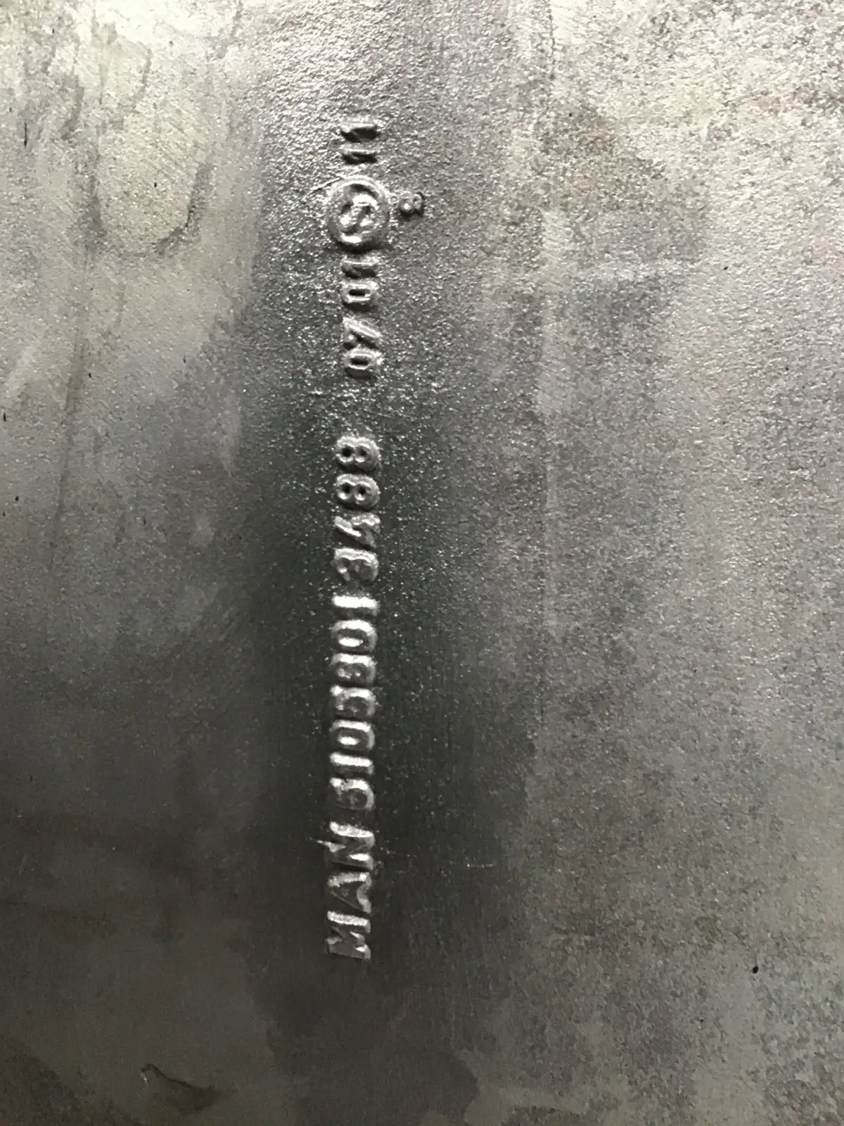 MAN OIL SUMP PAN 51058015876 USED - Picture 2