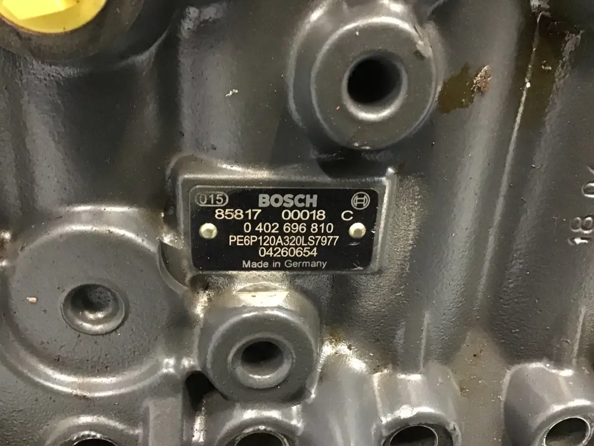BOMBA DE COMBUSTIBLE BOSCH 0402696810 USADA - Imagen 3