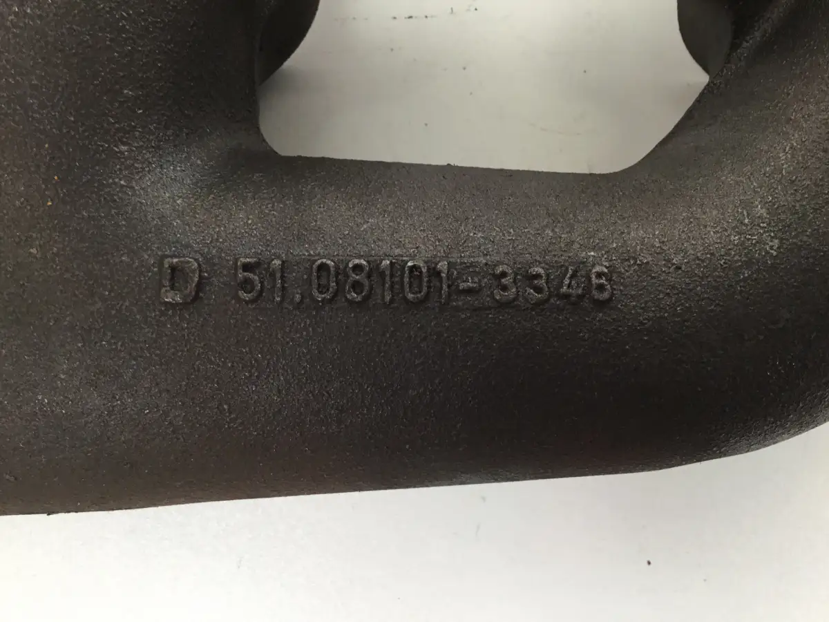 COLECTOR DE ESCAPE MAN 51081010896 USADO - Imagen 2