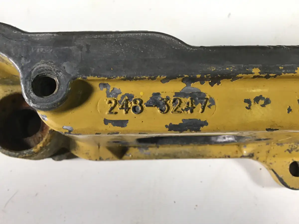 CATERPILLAR CAT ROCKER HOUSING 2483247 USED - Picture 2