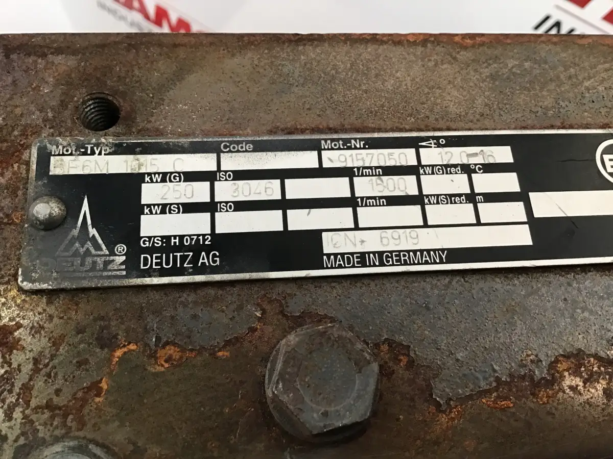DEUTZ 04227098R USADO - Imagen 2