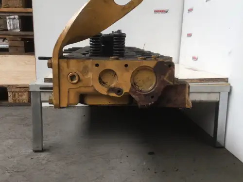 CATERPILLAR HEAD-CYLINDER 1053787 USED - Thumb image 2