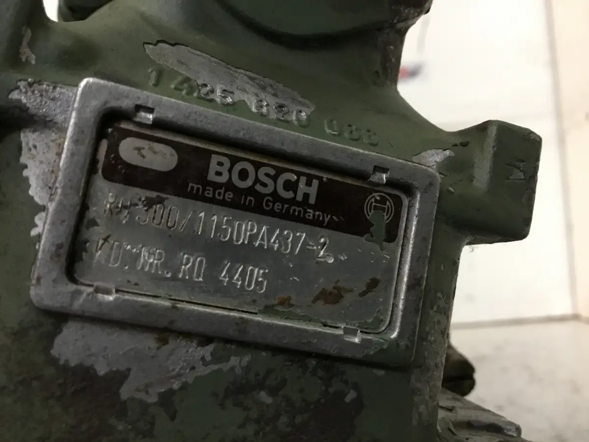 BOSCH FUEL PUMP 0401849705 USED - Picture 2