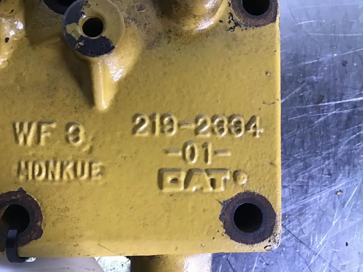 CATERPILLAR THERMOSTAT HOUSING 2192334 USED - Picture 2