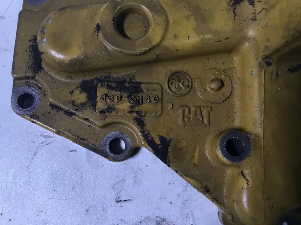CATERPILLAR OIL FILTER HOUSING 1605140 USED - Picture 3