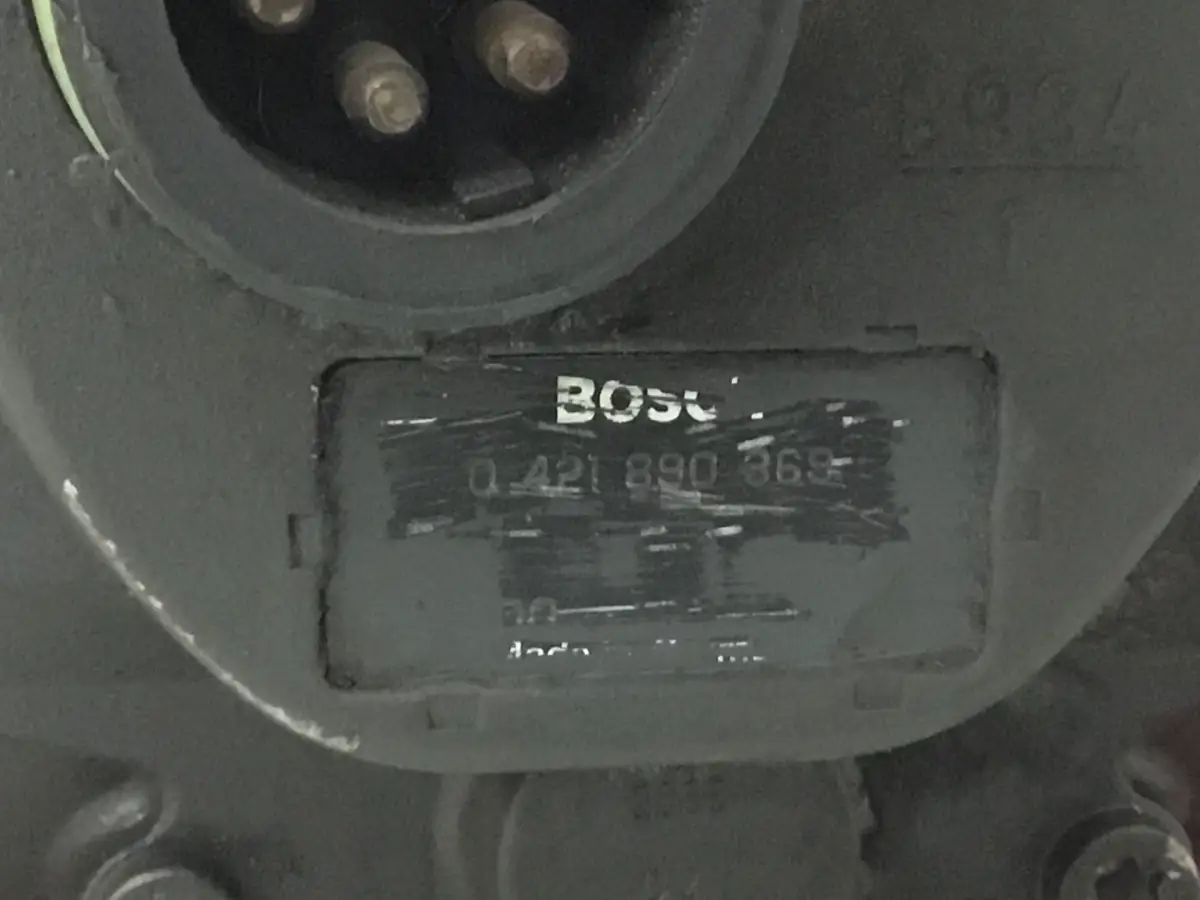 BOMBA DE COMBUSTIBLE BOSCH USADA 0402696033 - Imagen 2