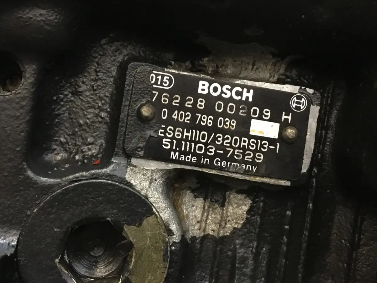 BOMBA DE COMBUSTIBLE BOSCH 0402796039 USADA - Imagen 3